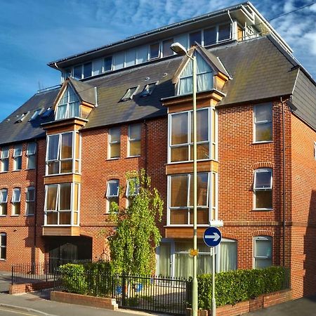 2 Bed 2 Bath At Pelican Hse In Newbury - Free Secure, Allocated Parking 外观 照片