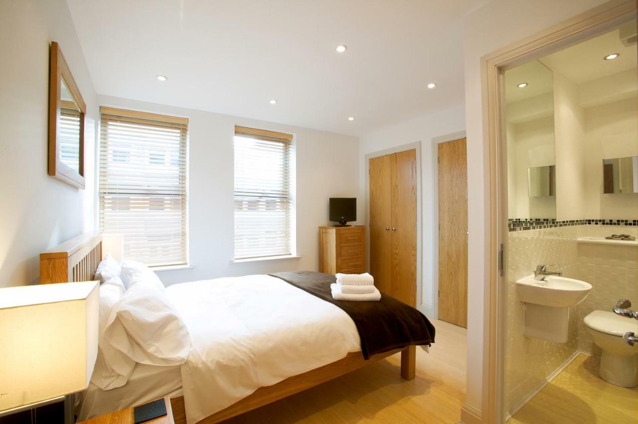2 Bed 2 Bath At Pelican Hse In Newbury - Free Secure, Allocated Parking 外观 照片